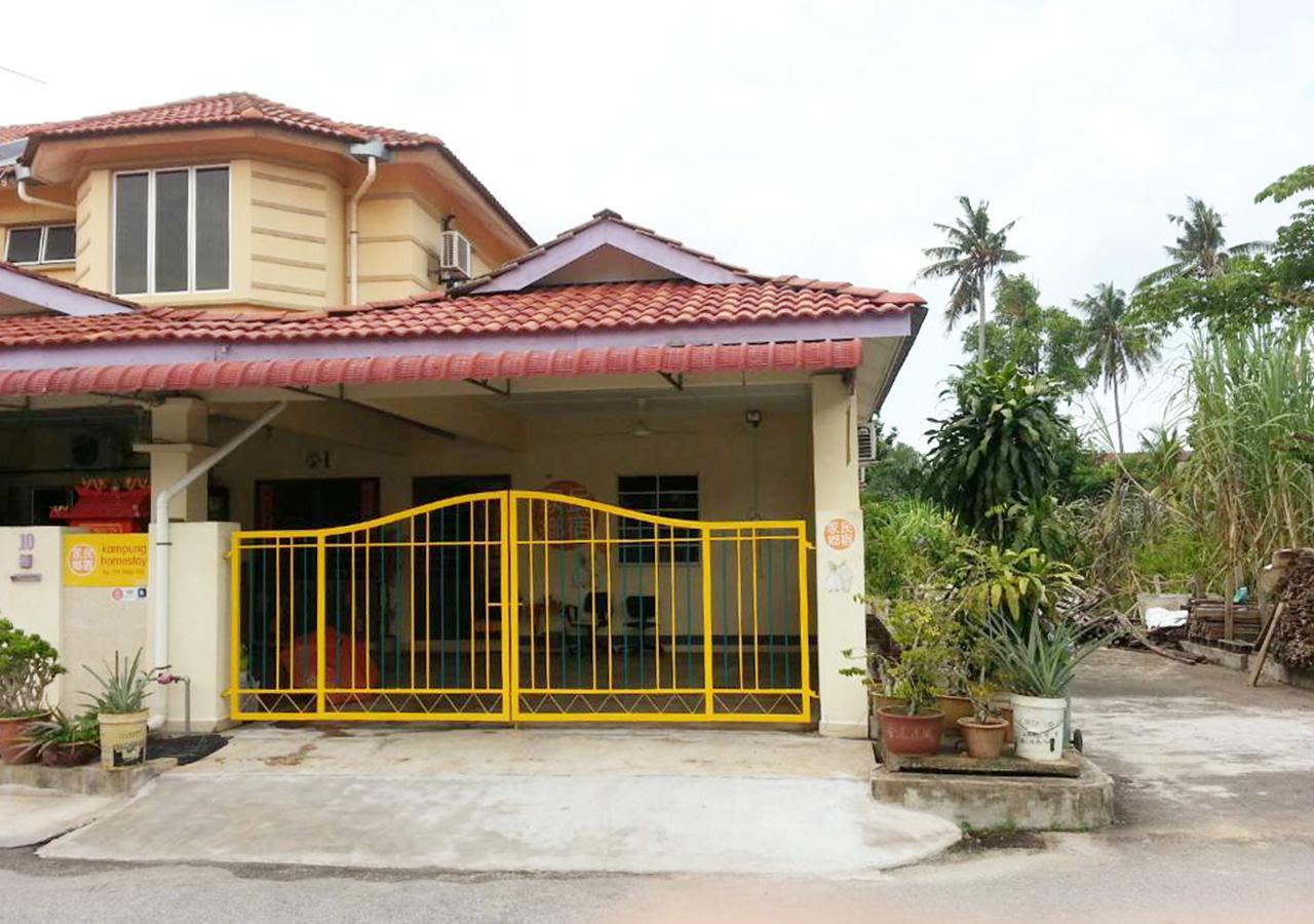 Kampung Homestay, *